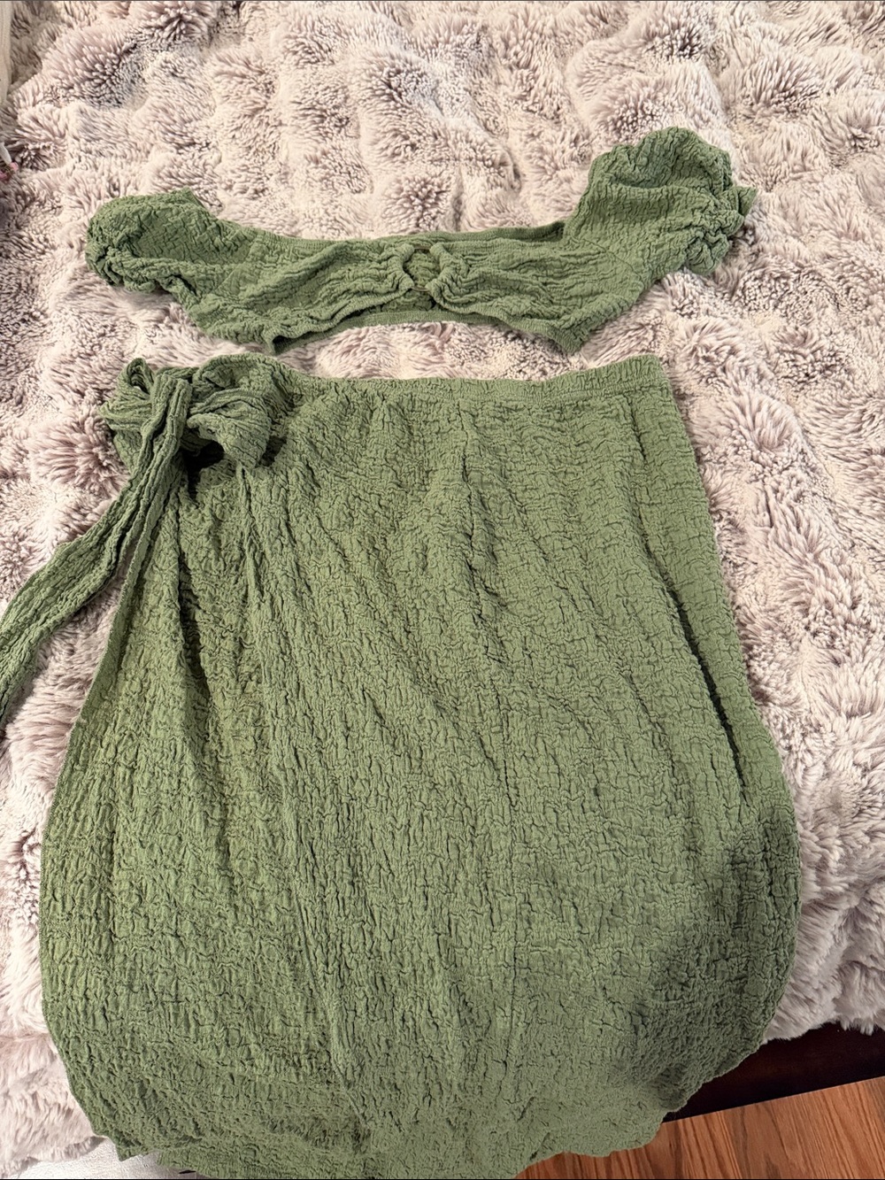 Green Textured Two-Piece Set - Bandeau Top & Skirt